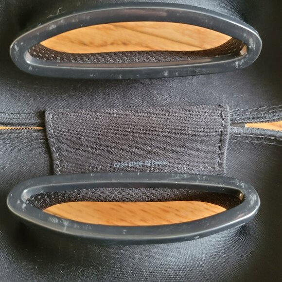 Arnette Protective Sunglass Case Gray Zipper Donut Hole Clam Shell Padded - Picture 10 of 10